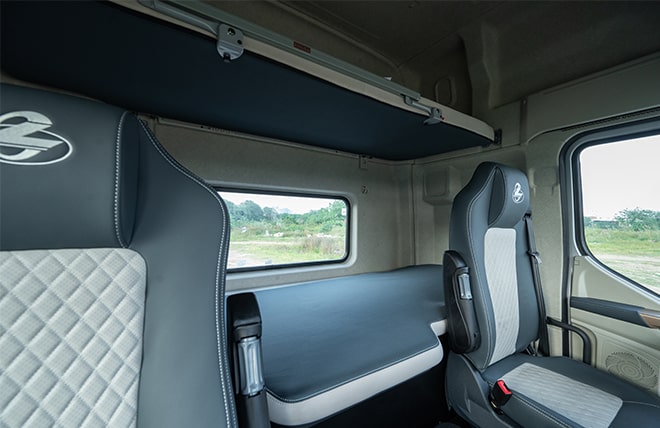 ĐẦU KÉO 1 CẦU CHENGLONG H5 360HP